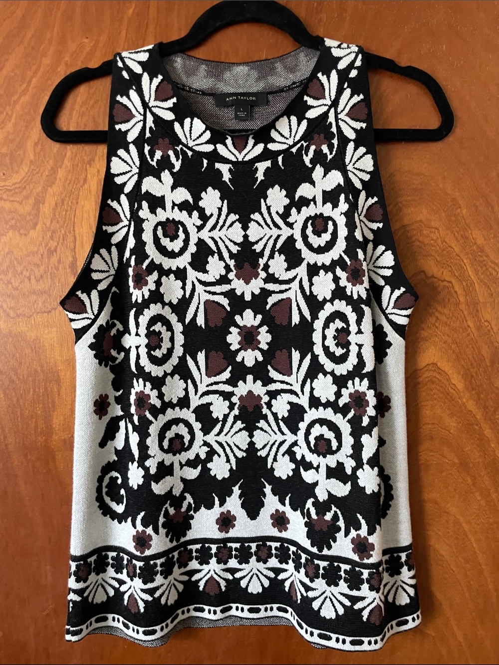 Ann Taylor knit sweater shell